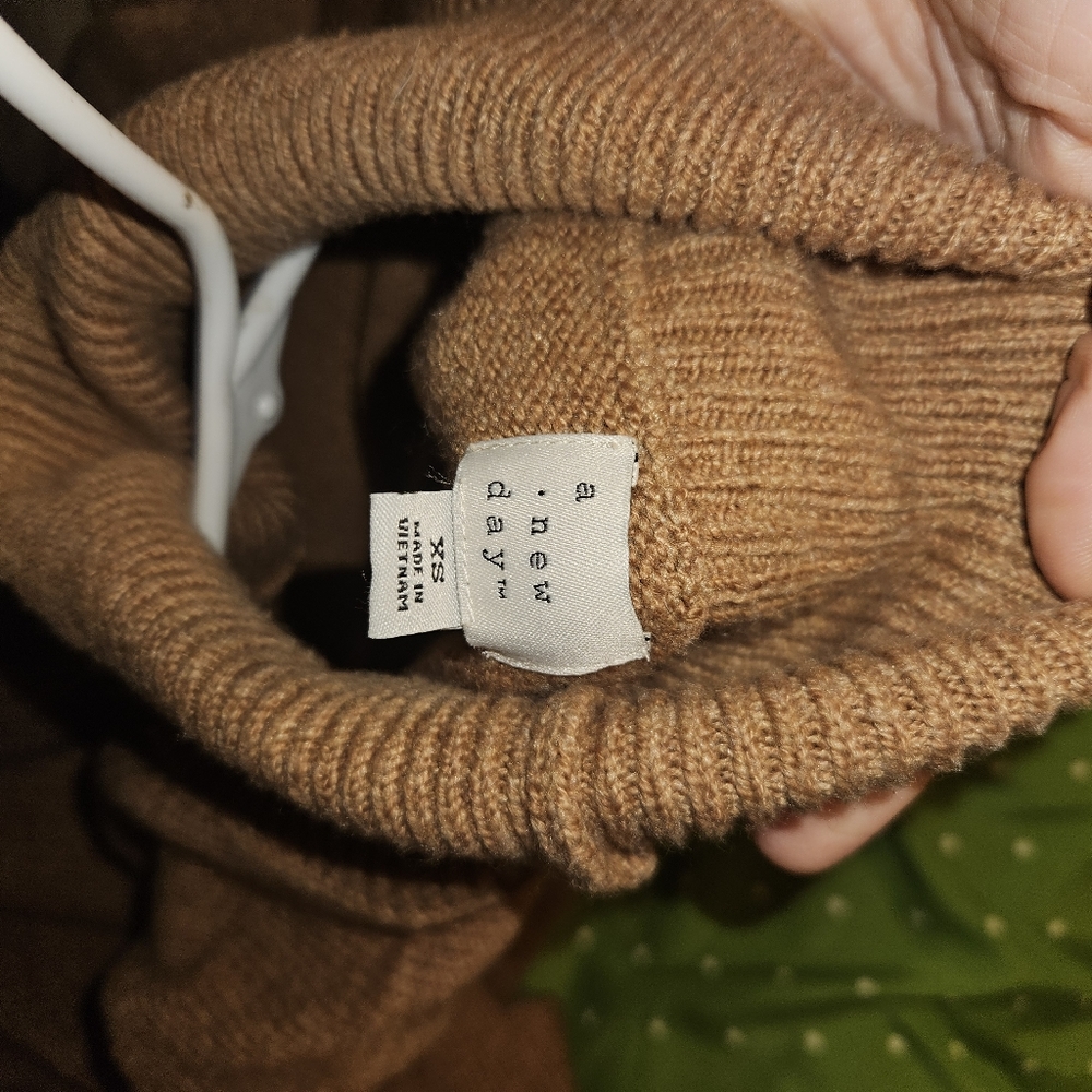 Turtle neck sweater